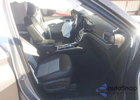 2022 Ford Explorer Xlt z USA, uszkodzony, nr VIN 1FMSK7DH6NGA45062